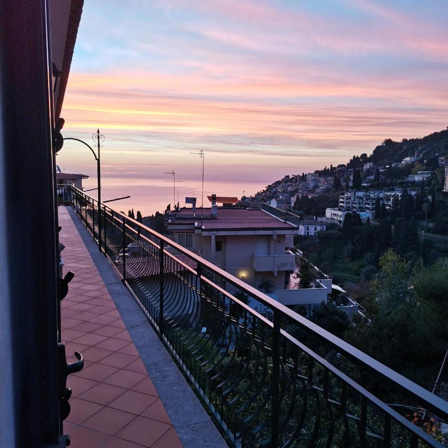 La Perla Apartment Taormina Luaran gambar